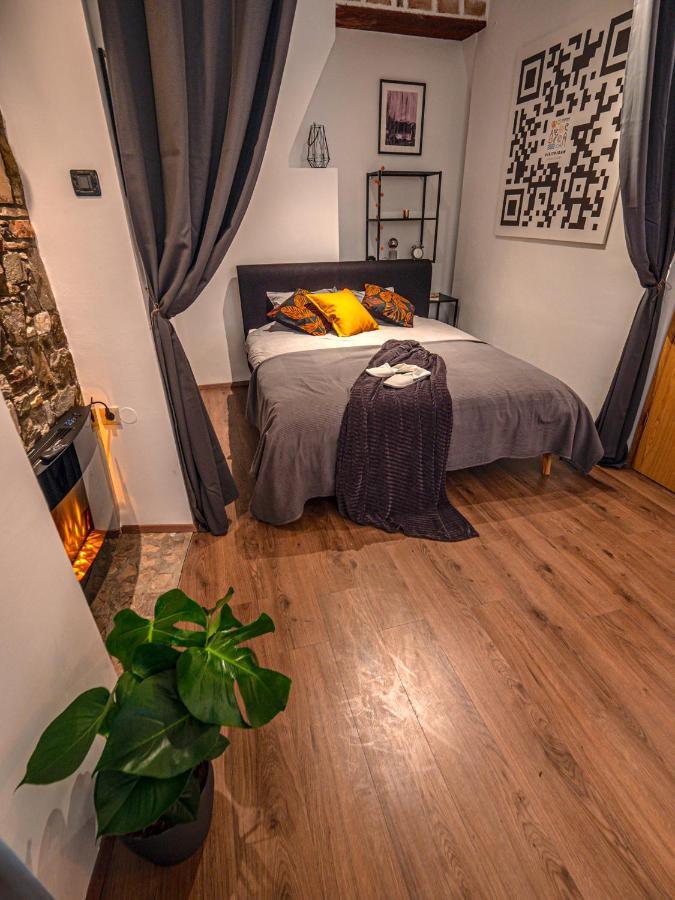 Artini Apartment *